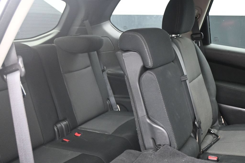 Used 2017 Nissan Pathfinder S AWD/4WD image 13