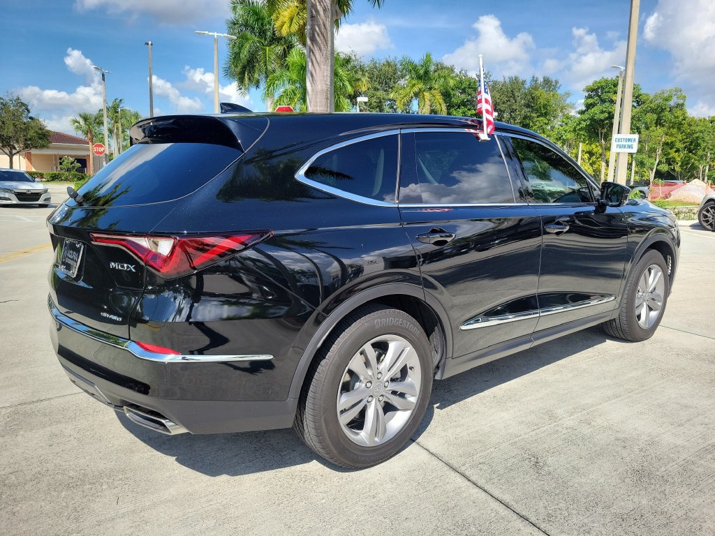 Certified 2025 Acura MDX SH-AWD image 7