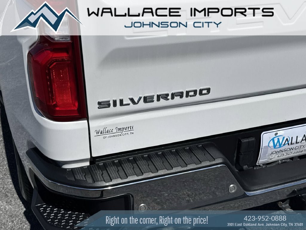 Used 2020 Chevrolet Silverado 1500 LTZ w/ LTZ Plus Package AWD/4WD image 10