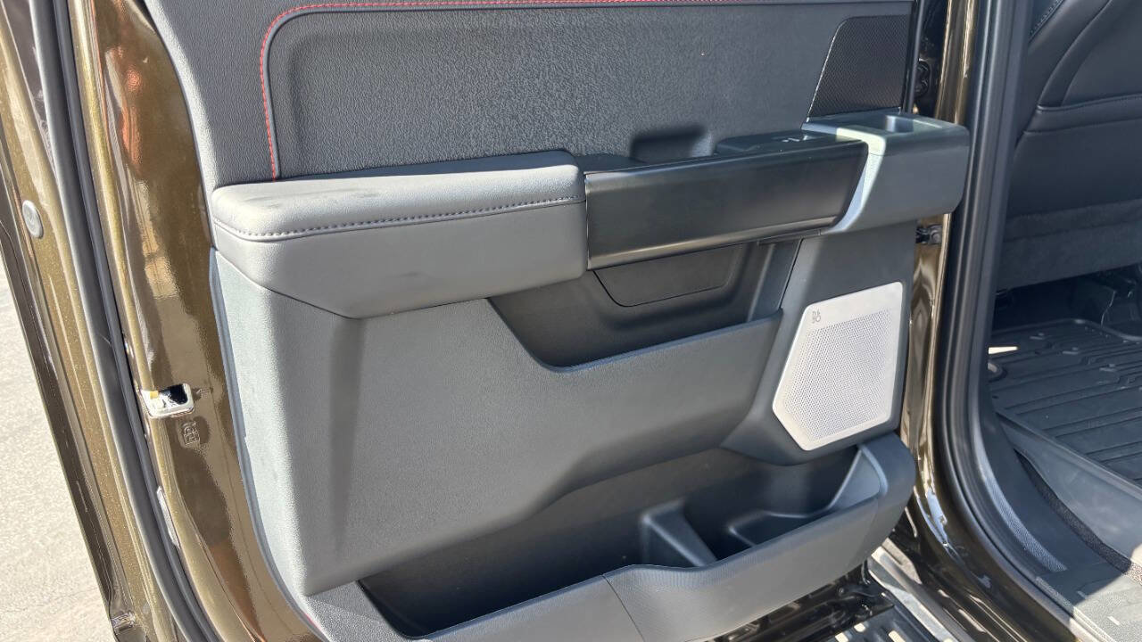 Used 2025 Ford F150 Raptor image 28