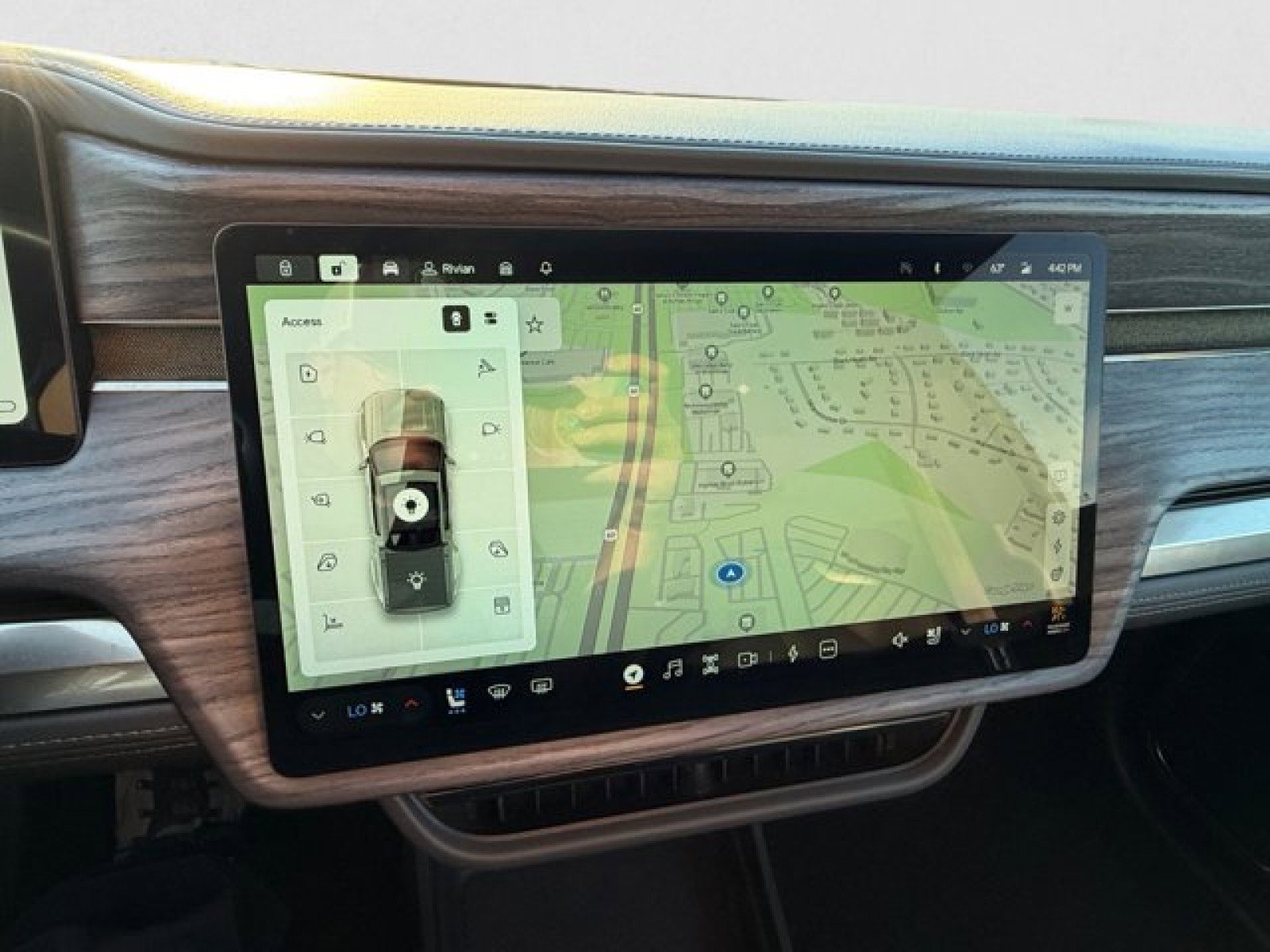 Used 2022 Rivian R1T Launch Edition image 17