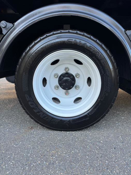 Used 2024 Isuzu NPR image 13