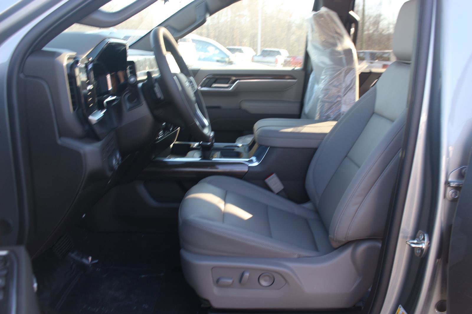 New 2026 Chevrolet Silverado 1500 LT Trail Boss w/ LT Trail Boss Premium Package image 13