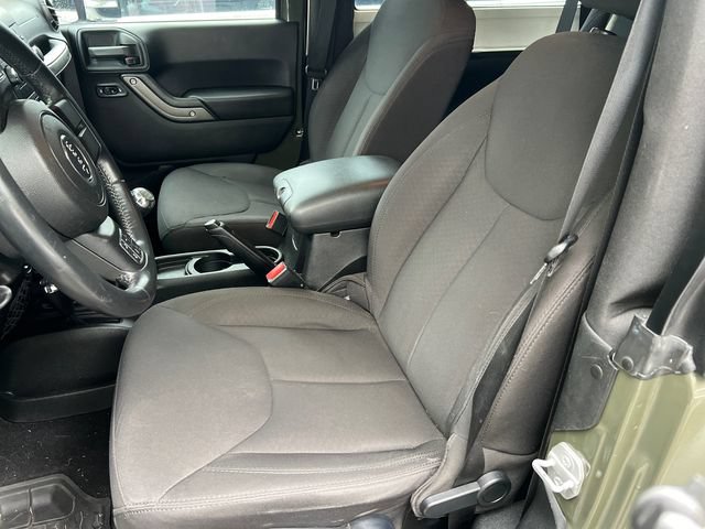 Used 2015 Jeep Wrangler Sport w/ Quick Order Package 23S AWD/4WD image 8