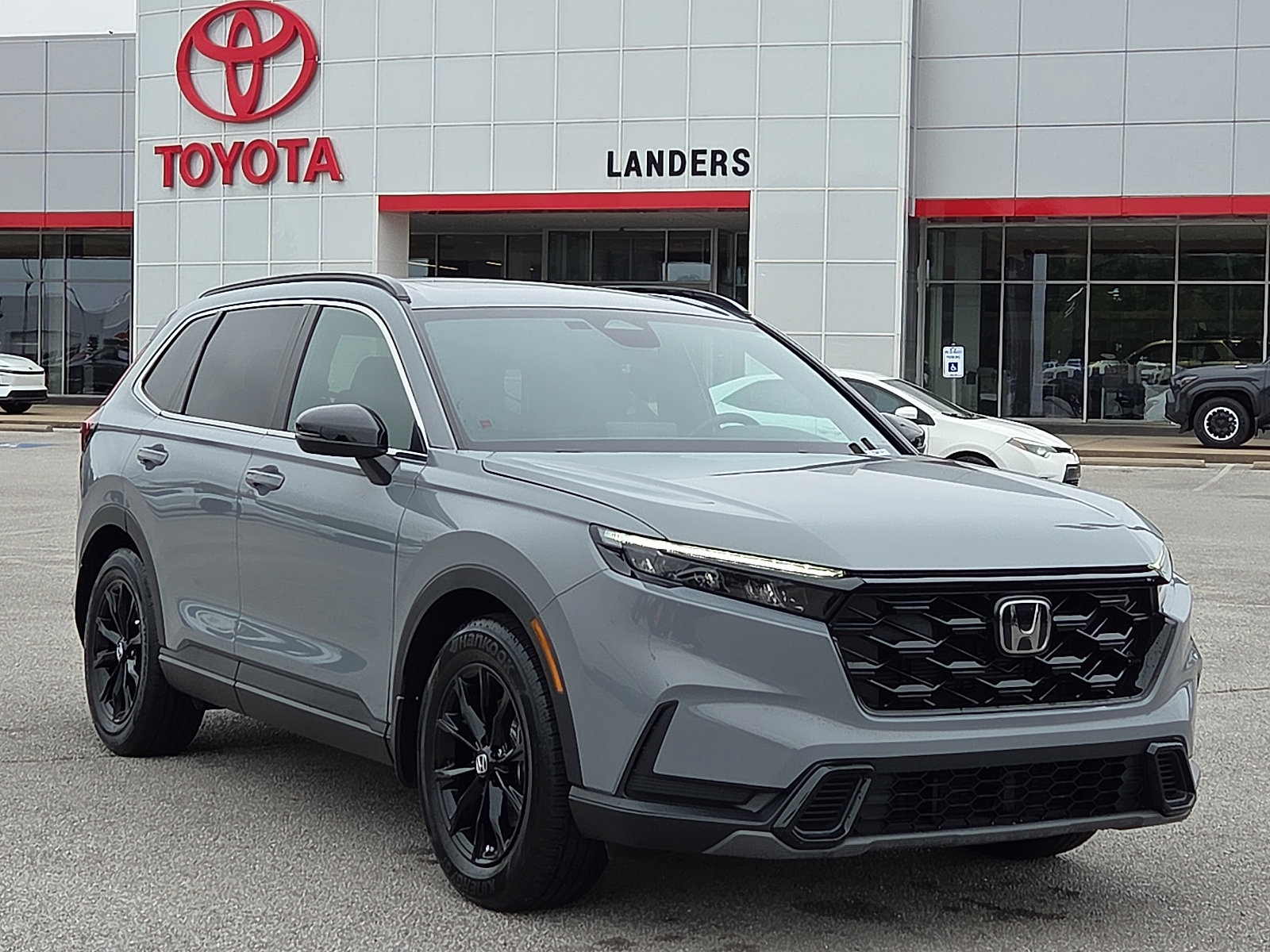 Used 2025 Honda CR-V Sport image 1