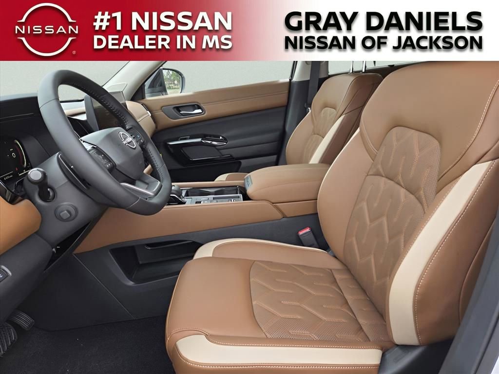 New 2026 Nissan Pathfinder Platinum image 11