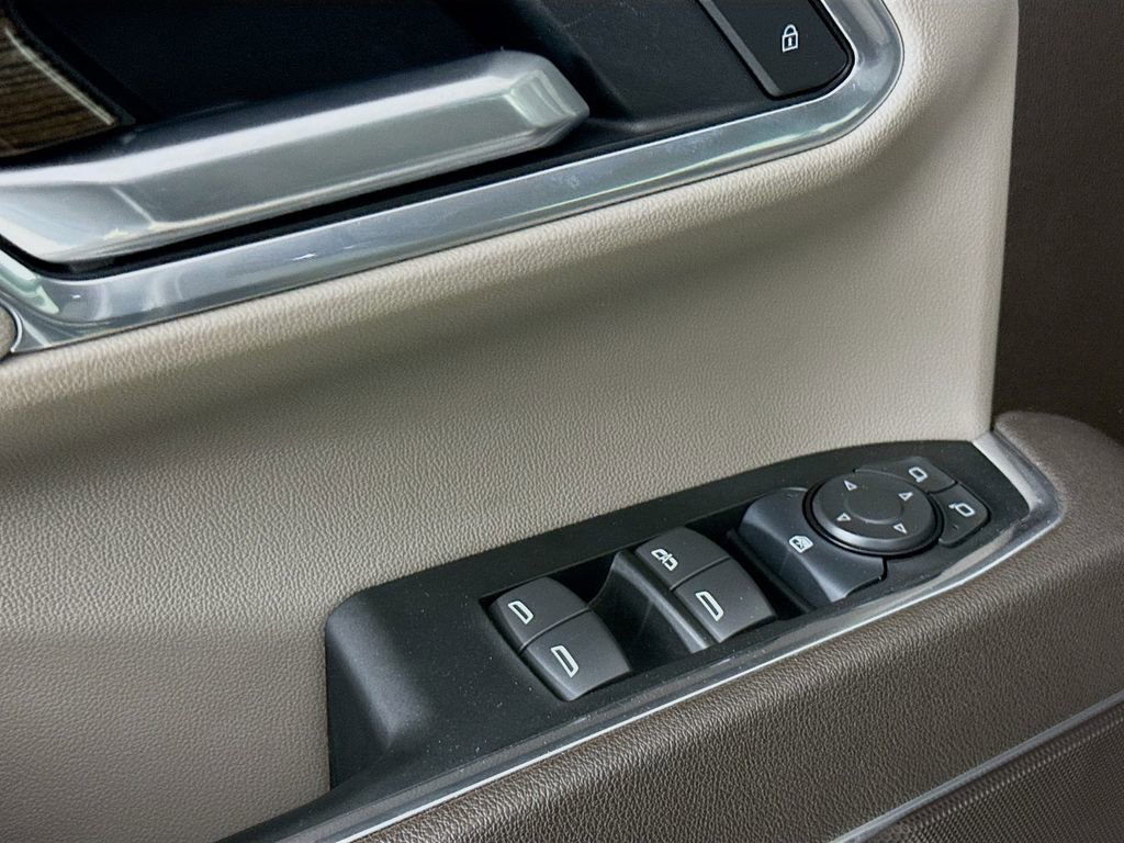 Used 2025 Chevrolet Silverado 1500 LT image 19