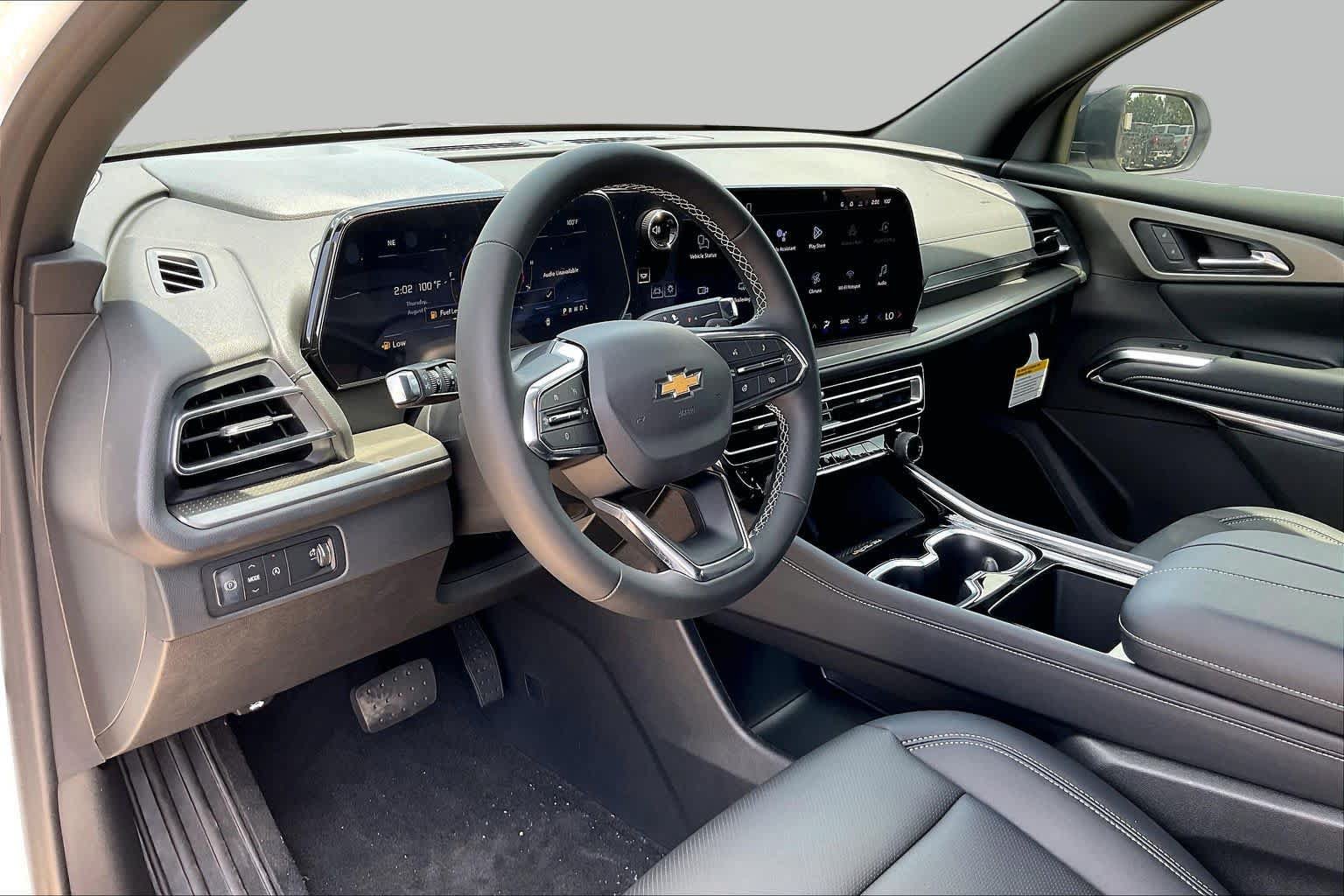 New 2026 Chevrolet Traverse LT w/ Driver Confidence Package FWD image 9