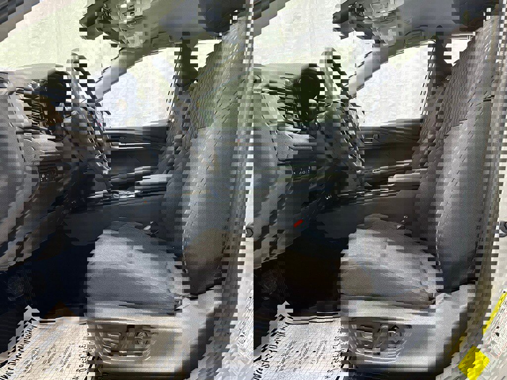 Used 2025 Toyota Camry LE image 14