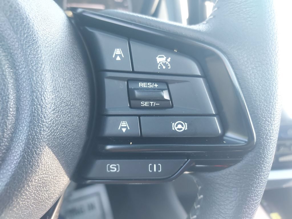 Used 2025 Subaru Forester Premium AWD/4WD image 23