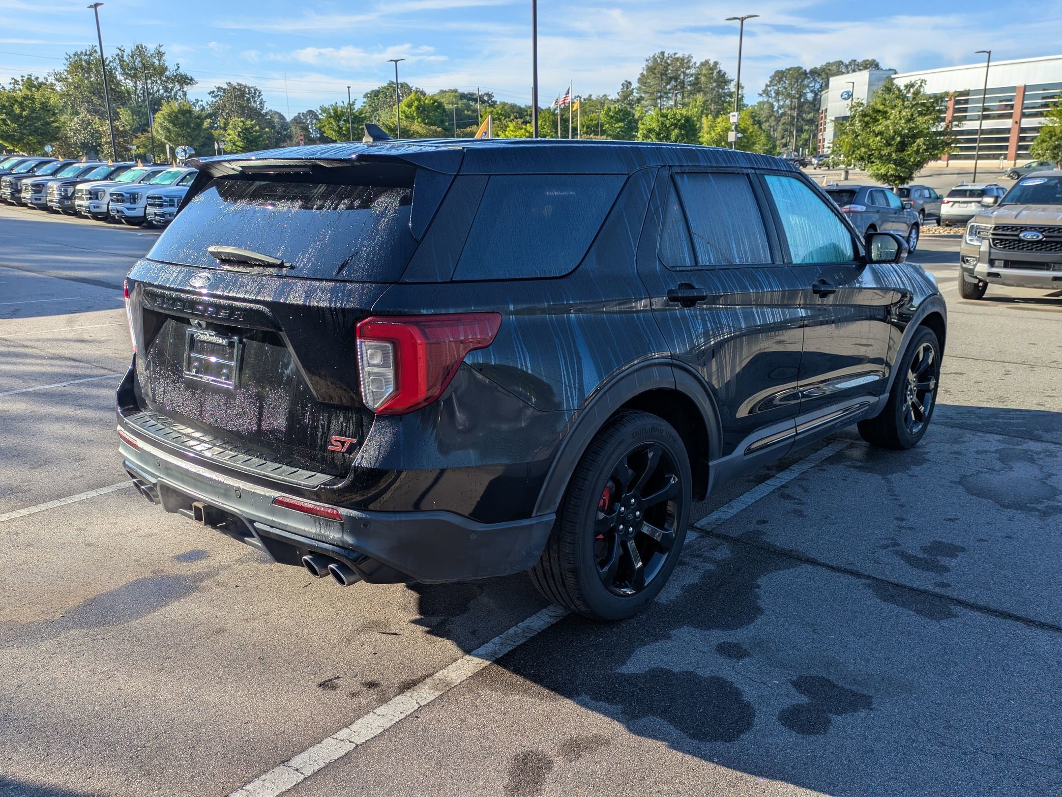 Used 2021 Ford Explorer ST w/ Equipment Group 401A AWD/4WD image 4