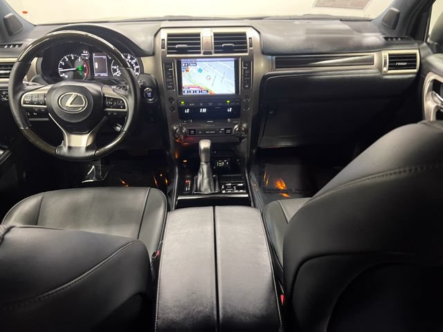 Used 2020 Lexus GX 460 Premium w/ Premium Package AWD/4WD image 14