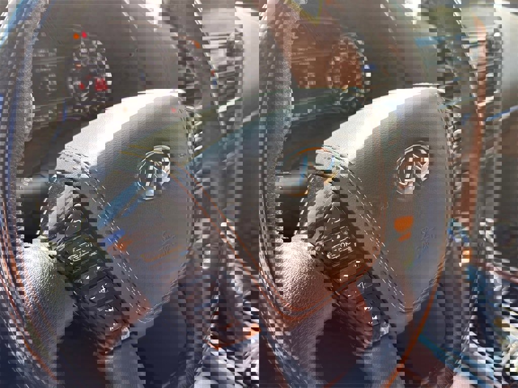 Used 2023 INFINITI QX80 Sensory w/ All-Season Package image 13