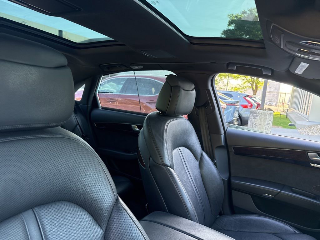 Used 2016 Audi A8 L 3.0T w/ Executive Package image 10