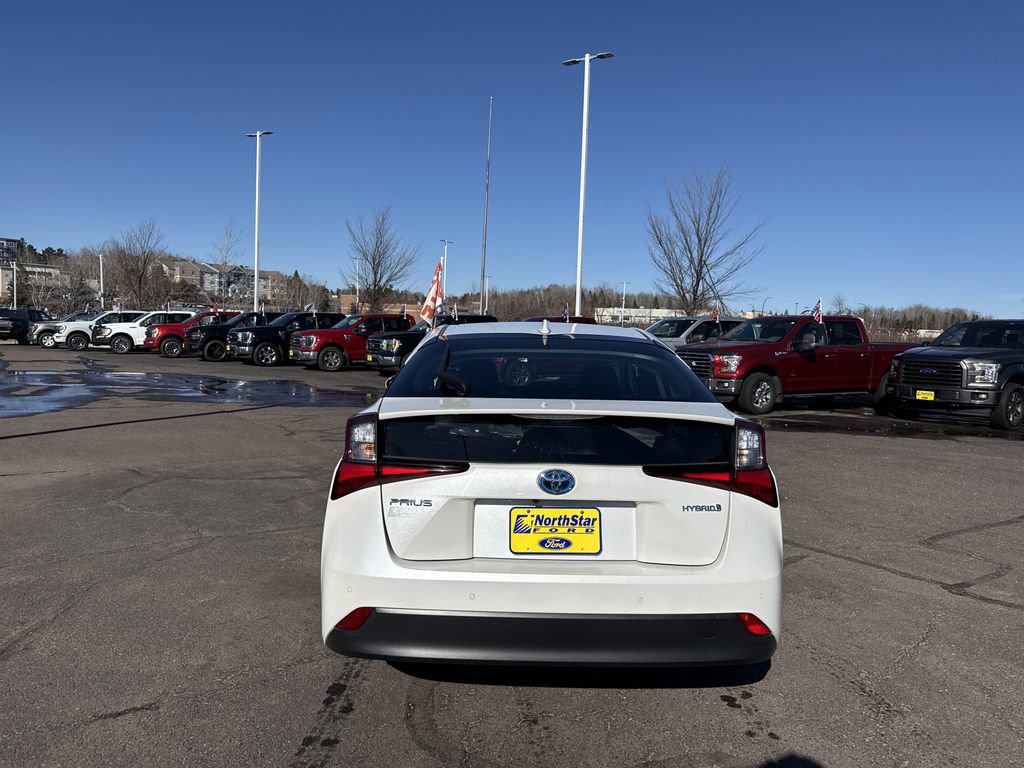 Used 2019 Toyota Prius LE FWD image 7