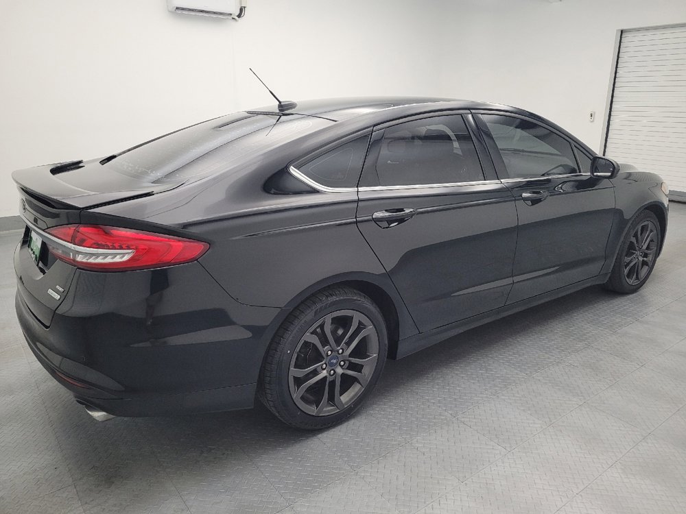 Used 2018 Ford Fusion SE w/ Equipment Group 201A FWD image 10