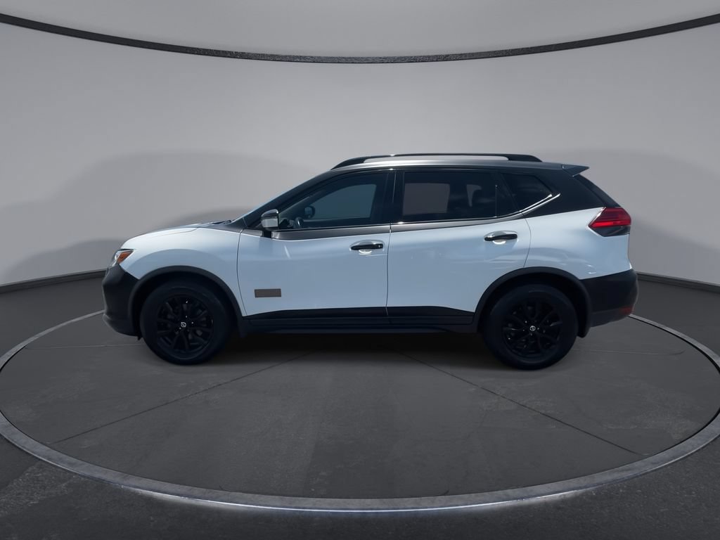 Used 2017 Nissan Rogue SV FWD image 4