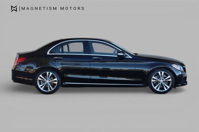 Used 2015 Mercedes-Benz C 300 Sedan image 2