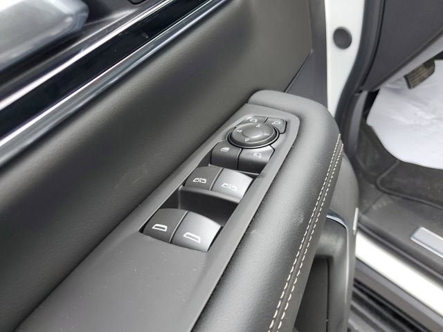 New 2026 GMC Yukon Elevation RWD image 18