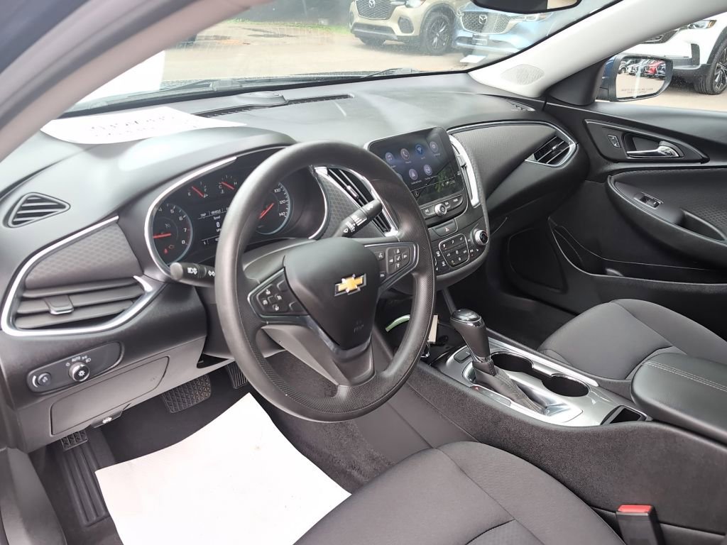 Used 2019 Chevrolet Malibu LT FWD image 12