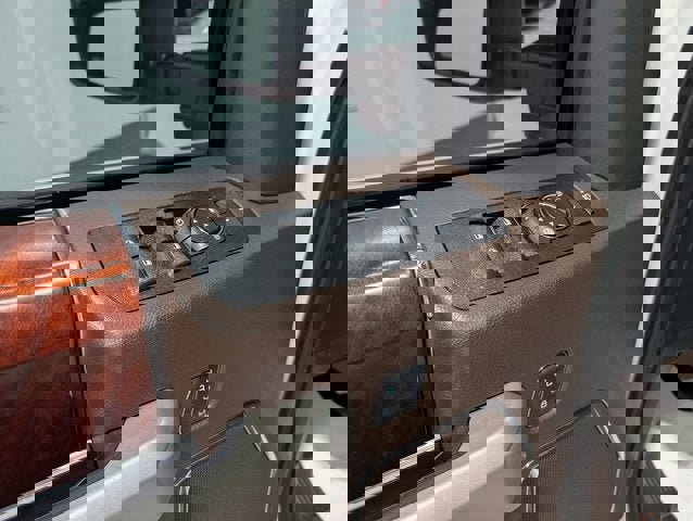 Used 2022 Ford F250 King Ranch w/ FX4 Off-Road Package image 16