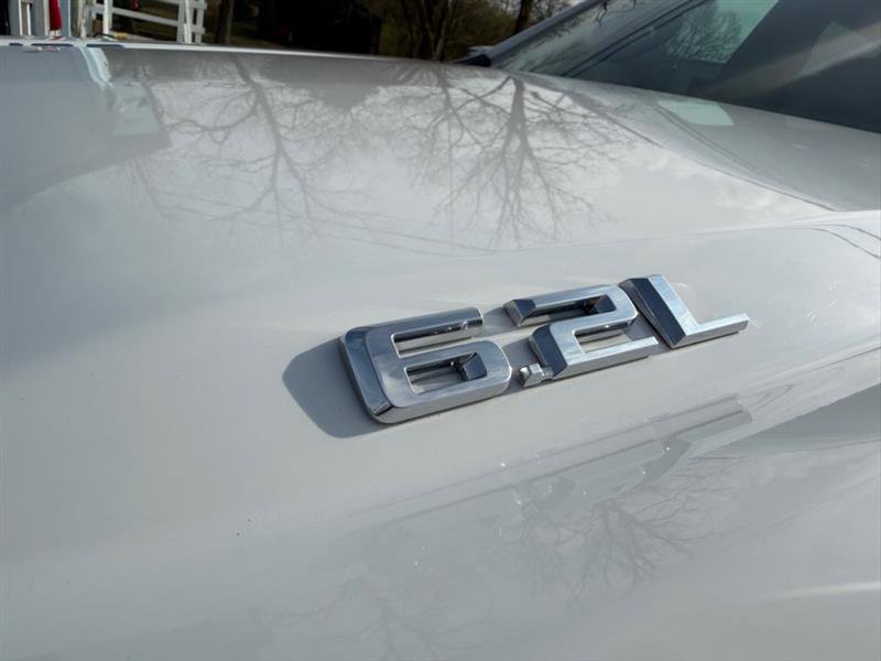 Used 2019 Chevrolet Silverado 1500 LTZ w/ LTZ Premium Package image 12