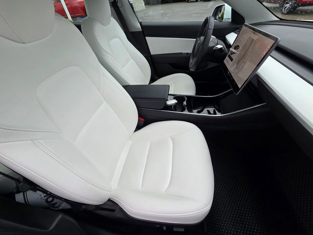 Used 2019 Tesla Model 3 Long Range image 17