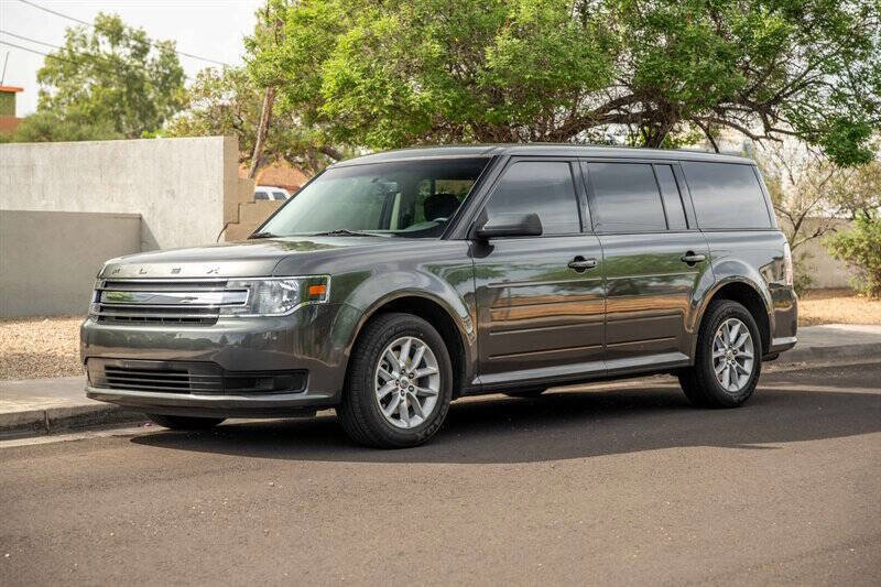 Used 2019 Ford Flex SE image 1