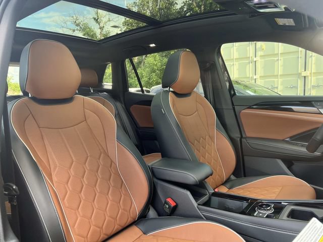 New 2026 Volkswagen Tiguan SEL R-Line AWD/4WD image 29