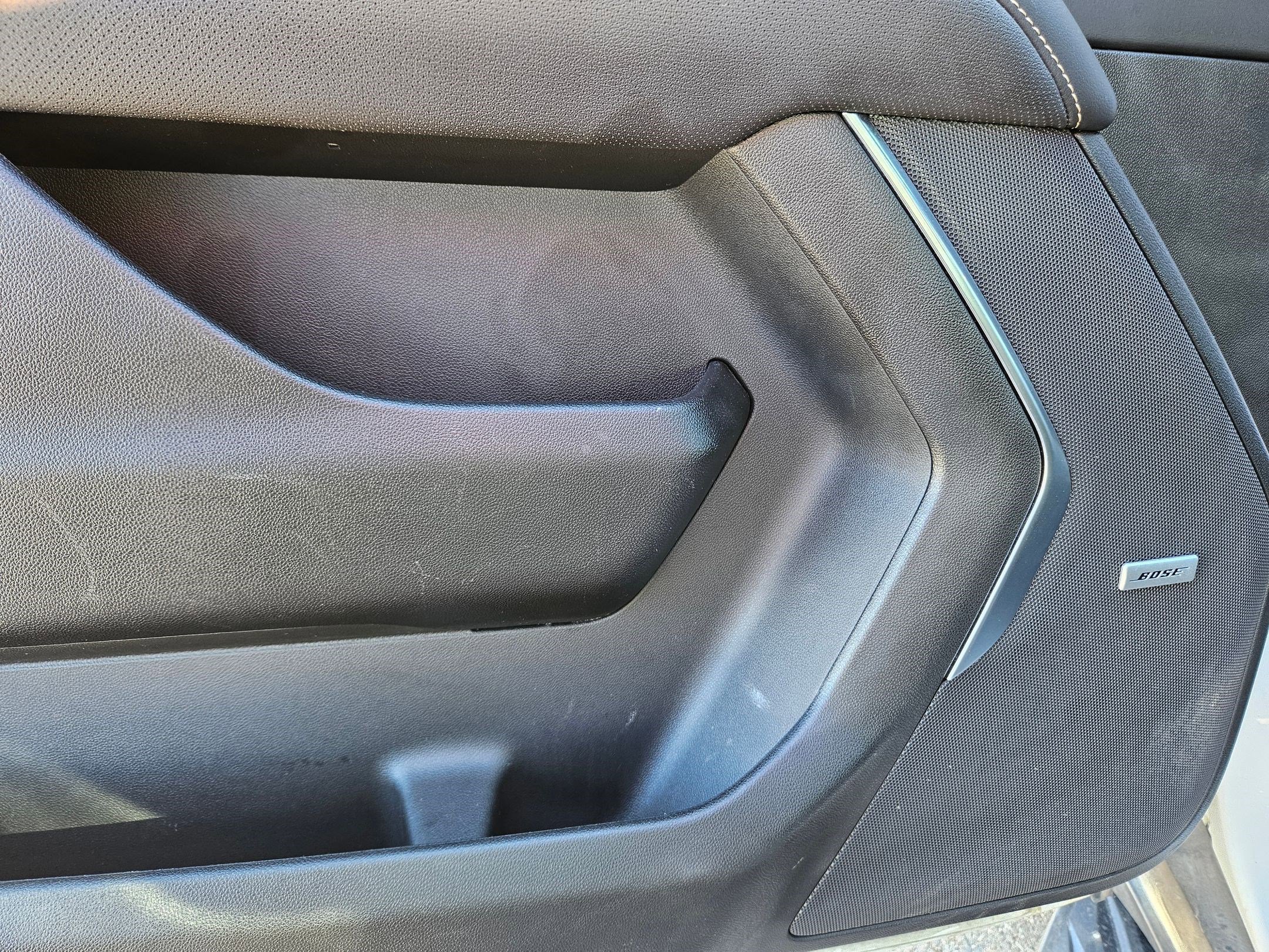 Used 2024 Chevrolet Suburban Premier image 14