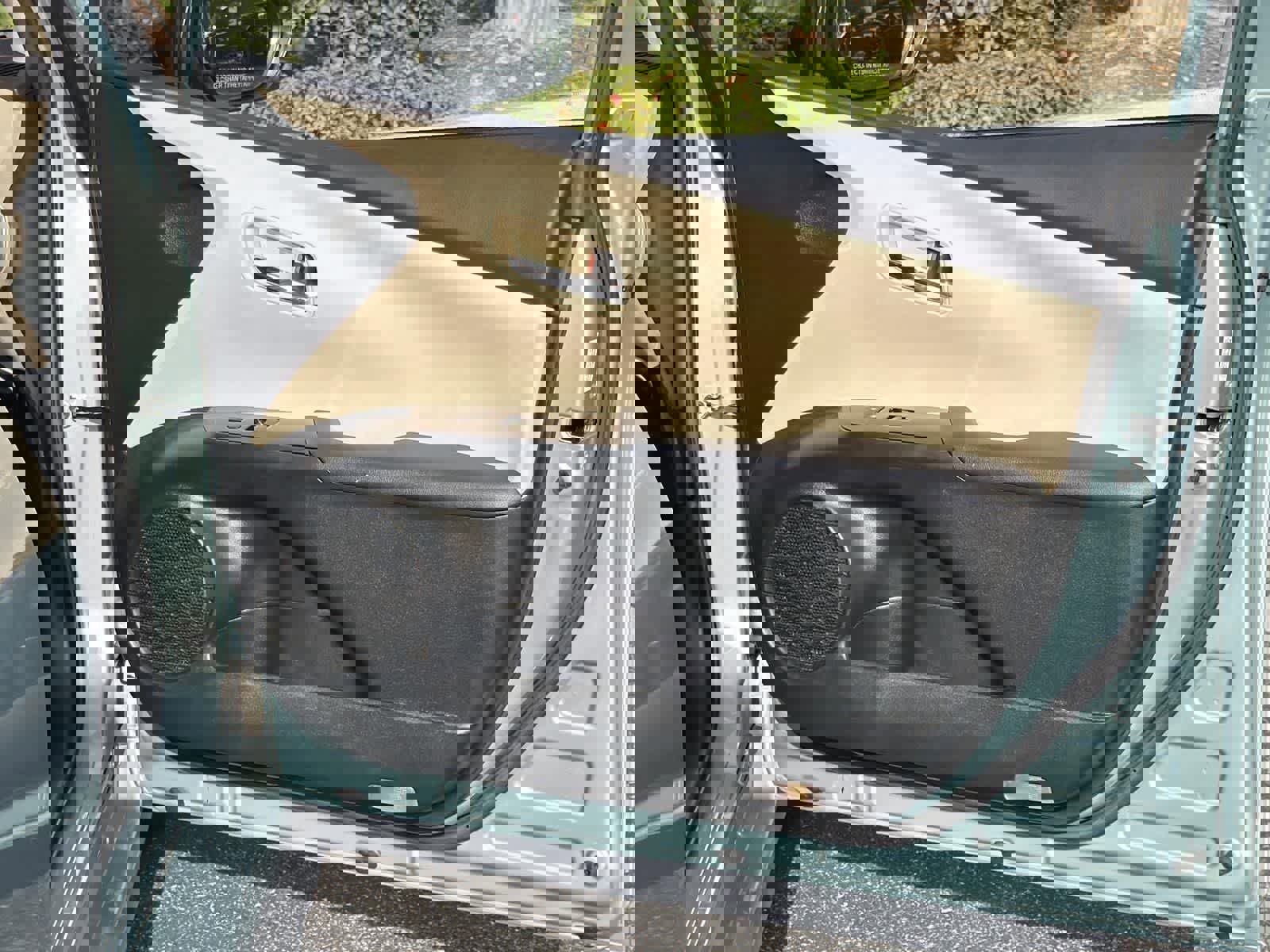 Used 2021 Toyota Prius L Eco image 32