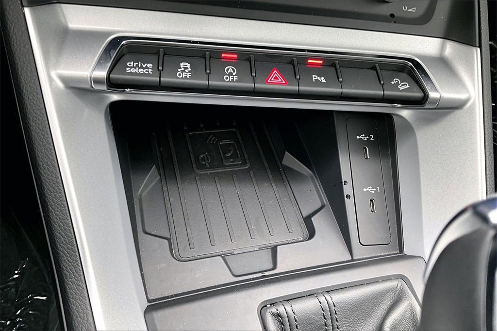 Used 2025 Audi Q3 2.0T Premium Plus w/ Premium Plus Package image 15