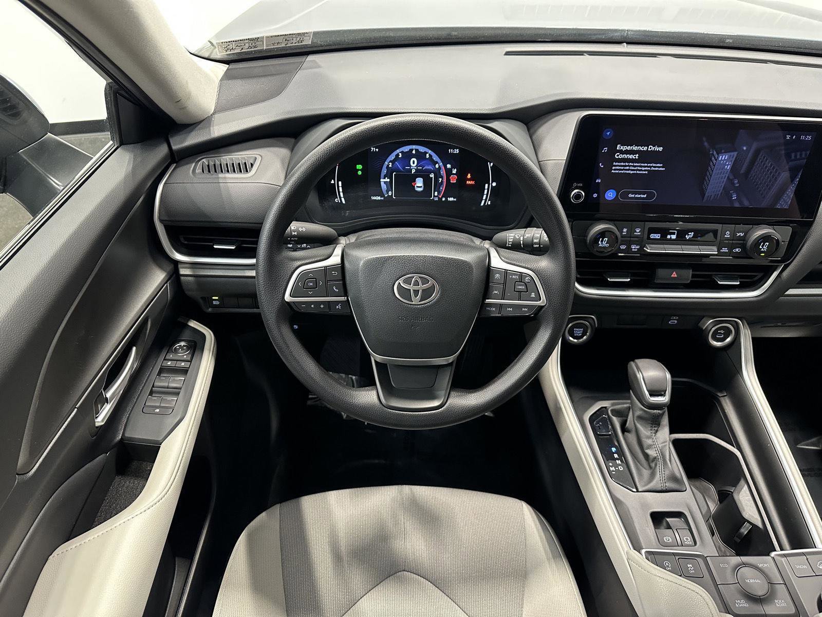 Used 2025 Toyota Grand Highlander AWD image 20