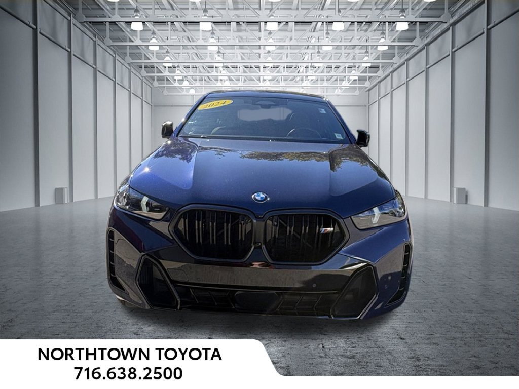 Used 2024 BMW X6 M60i AWD/4WD image 3