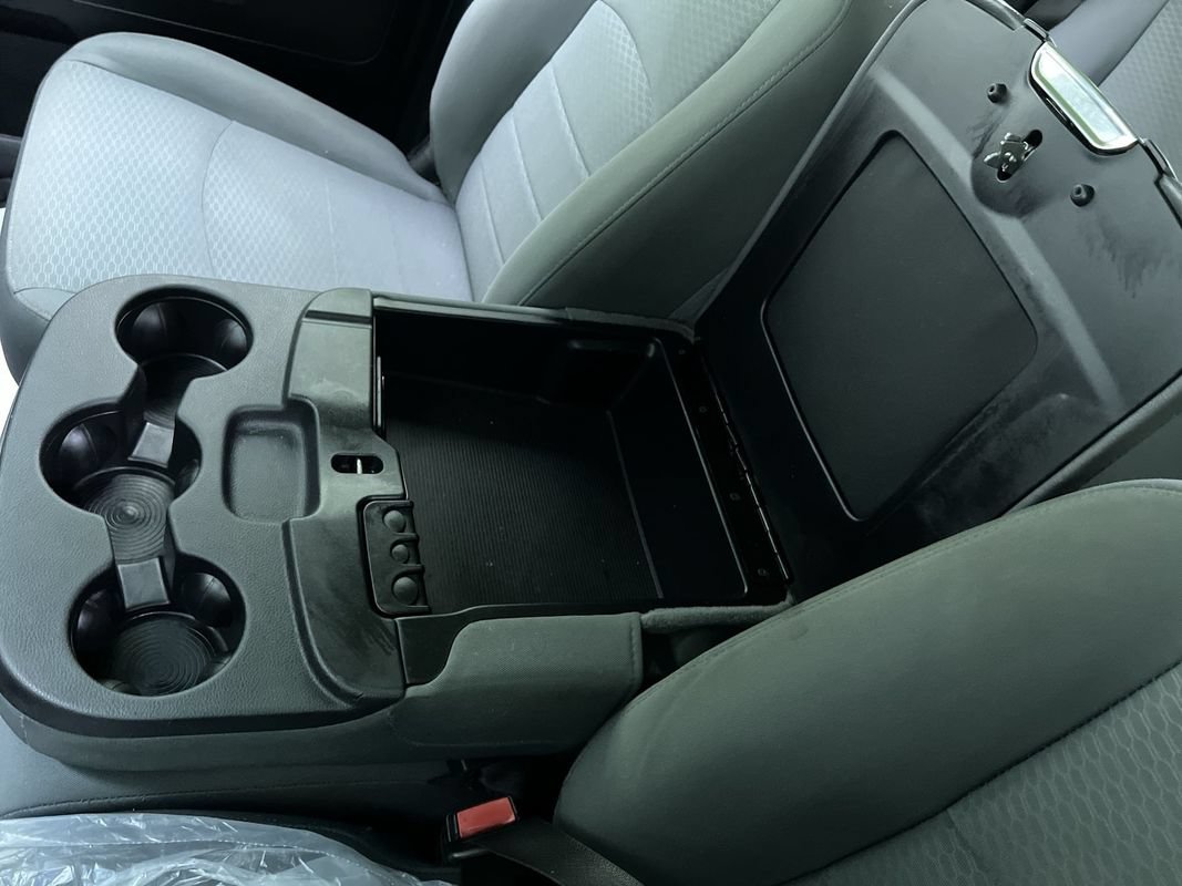 Used 2018 RAM 1500 Express RWD image 24