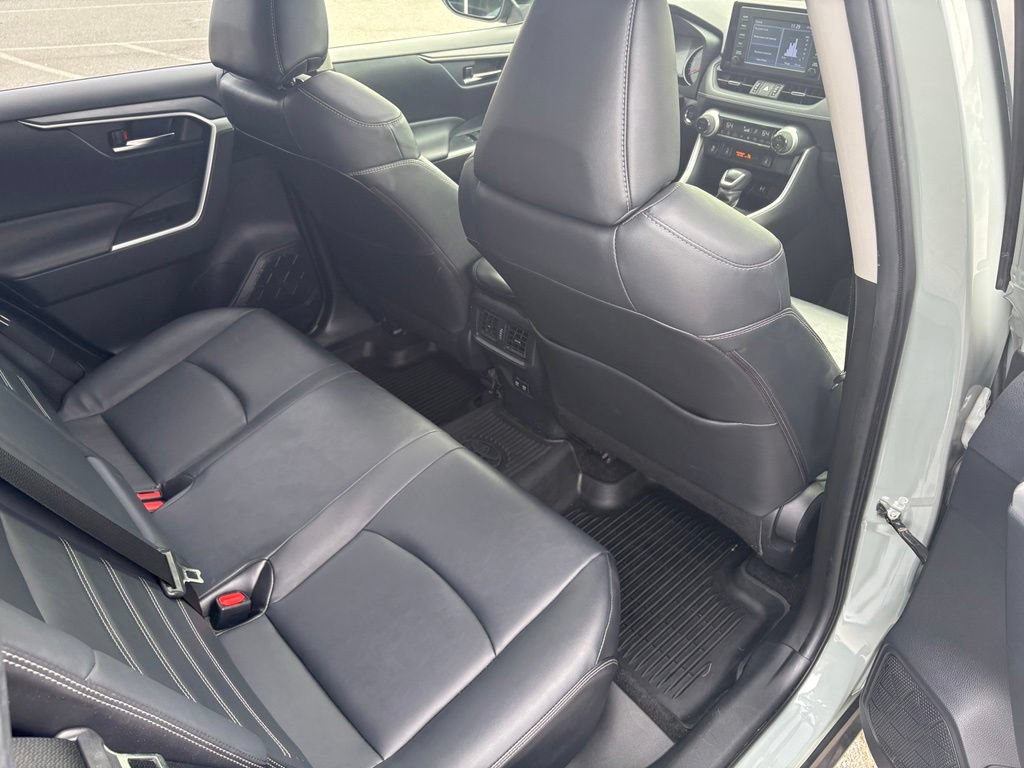 Used 2019 Toyota RAV4 XLE Premium AWD/4WD image 20