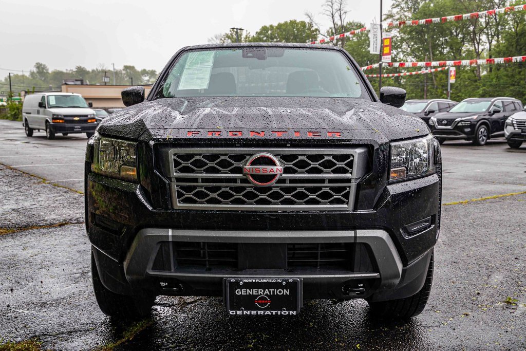 Certified 2024 Nissan Frontier SV w/ Tow Package image 2