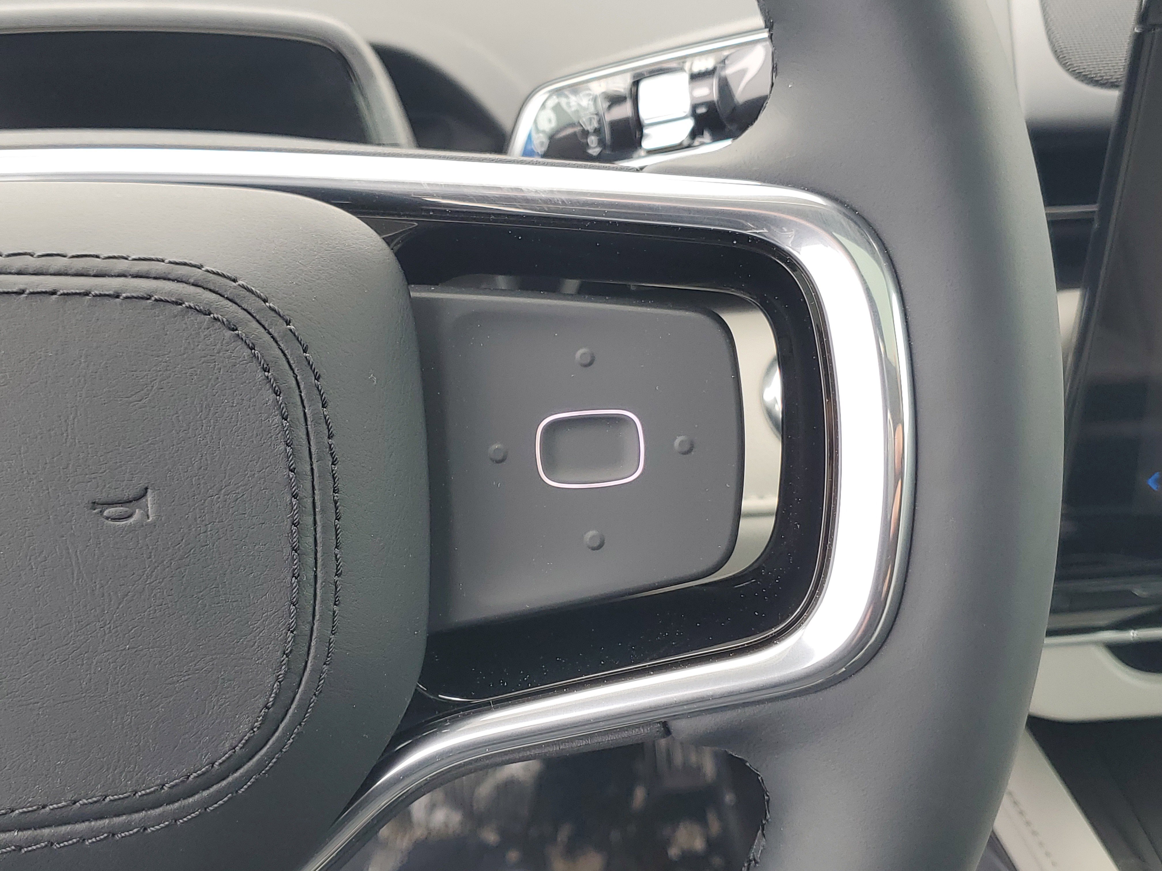 New 2026 Lincoln Nautilus Premier w/ Equipment Group 102A image 18