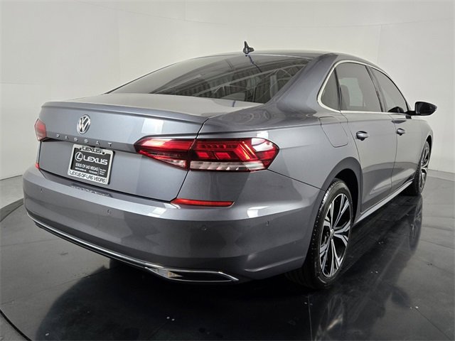 Used 2020 Volkswagen Passat 2.0T SEL image 6