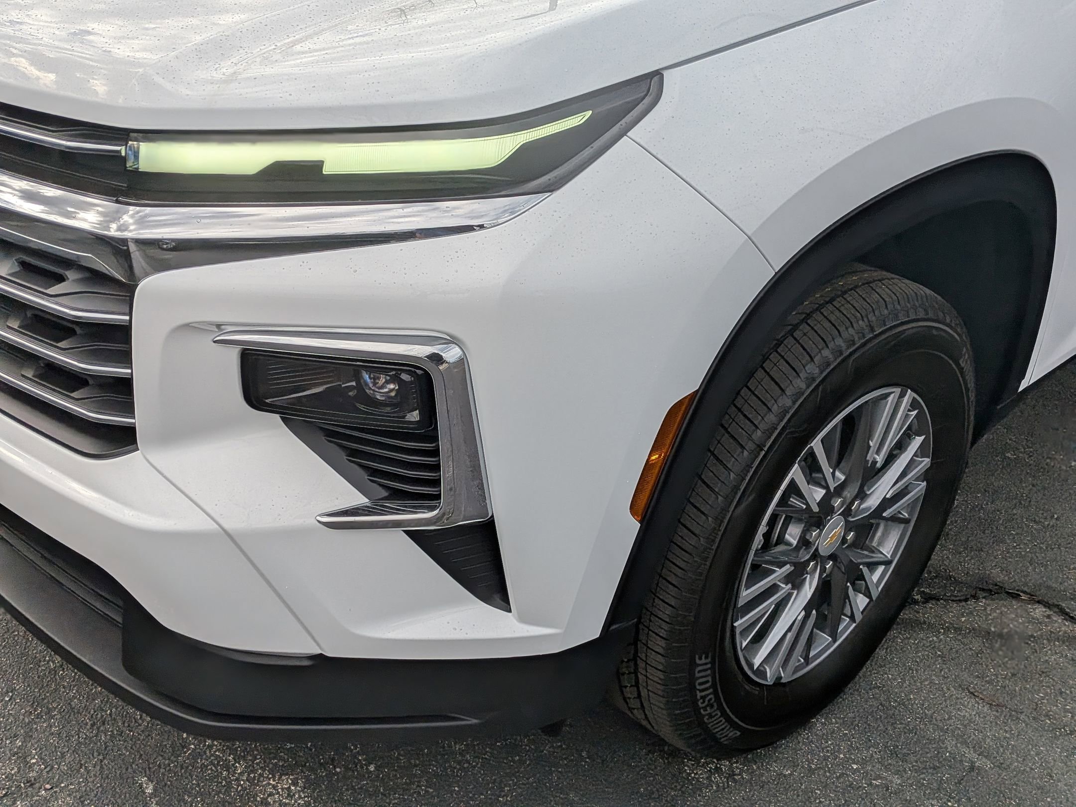 New 2026 Chevrolet Traverse LT FWD image 9