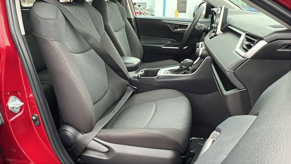 Used 2023 Toyota RAV4 XLE image 10