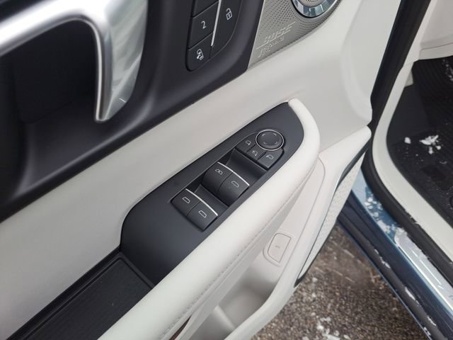 New 2026 Buick Enclave Avenir w/ Super Cruise Package image 16