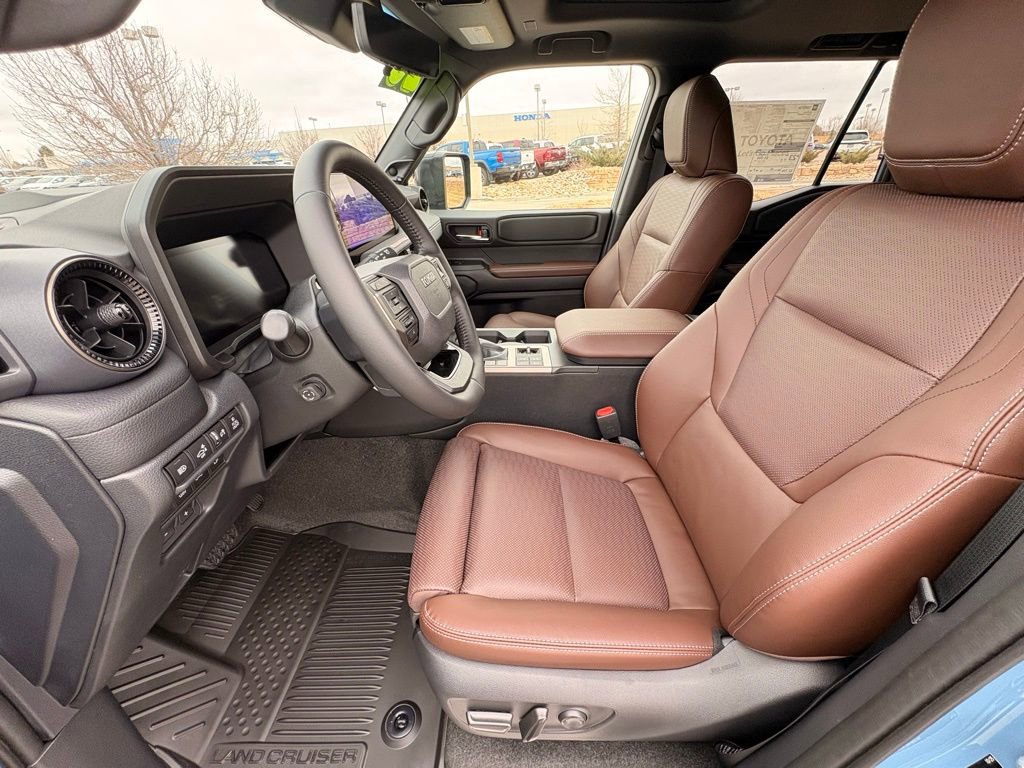 Used 2026 Toyota Land Cruiser w/ Premium Package image 11