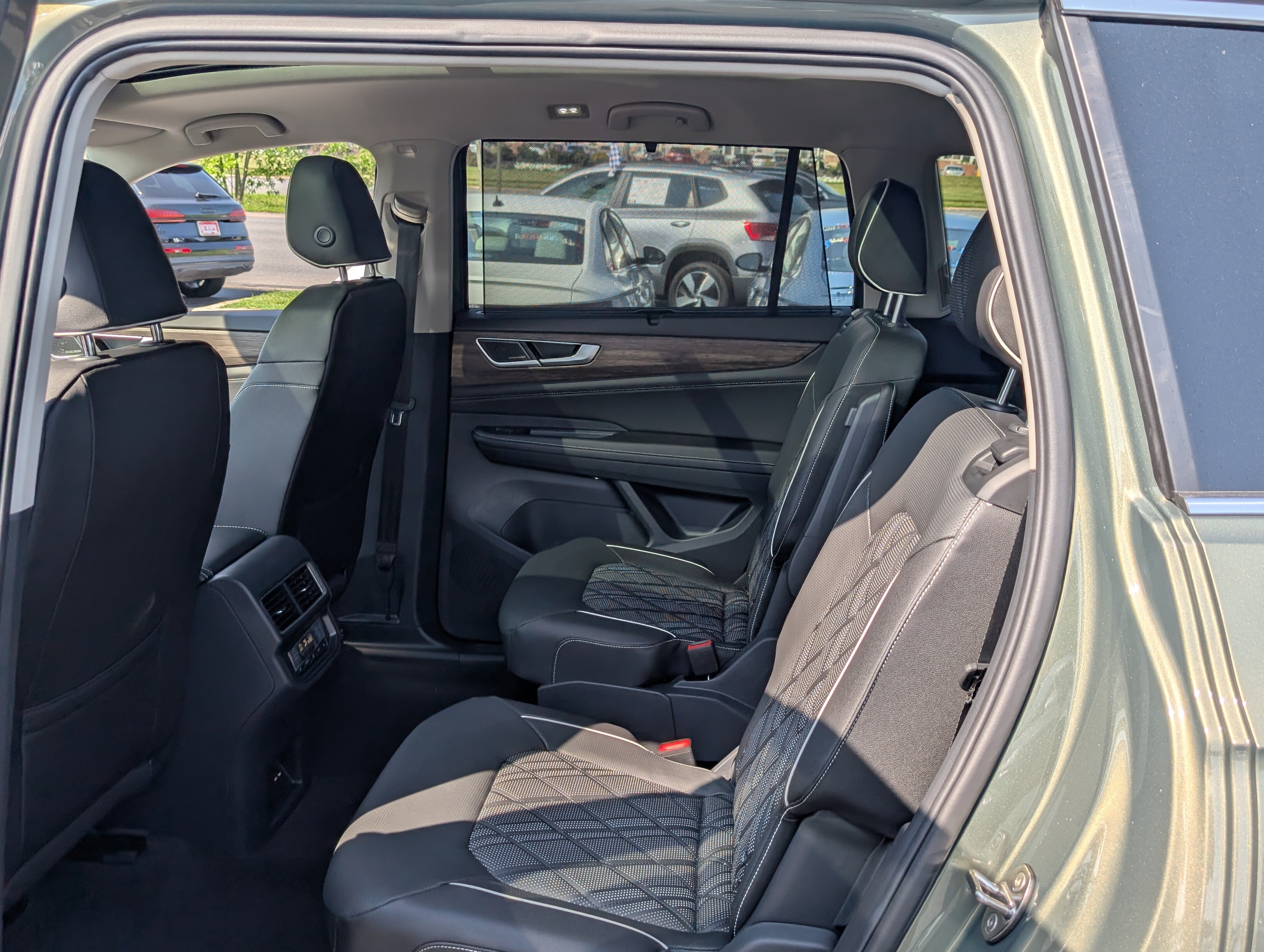 New 2026 Volkswagen Atlas SEL Premium R-Line AWD/4WD image 14