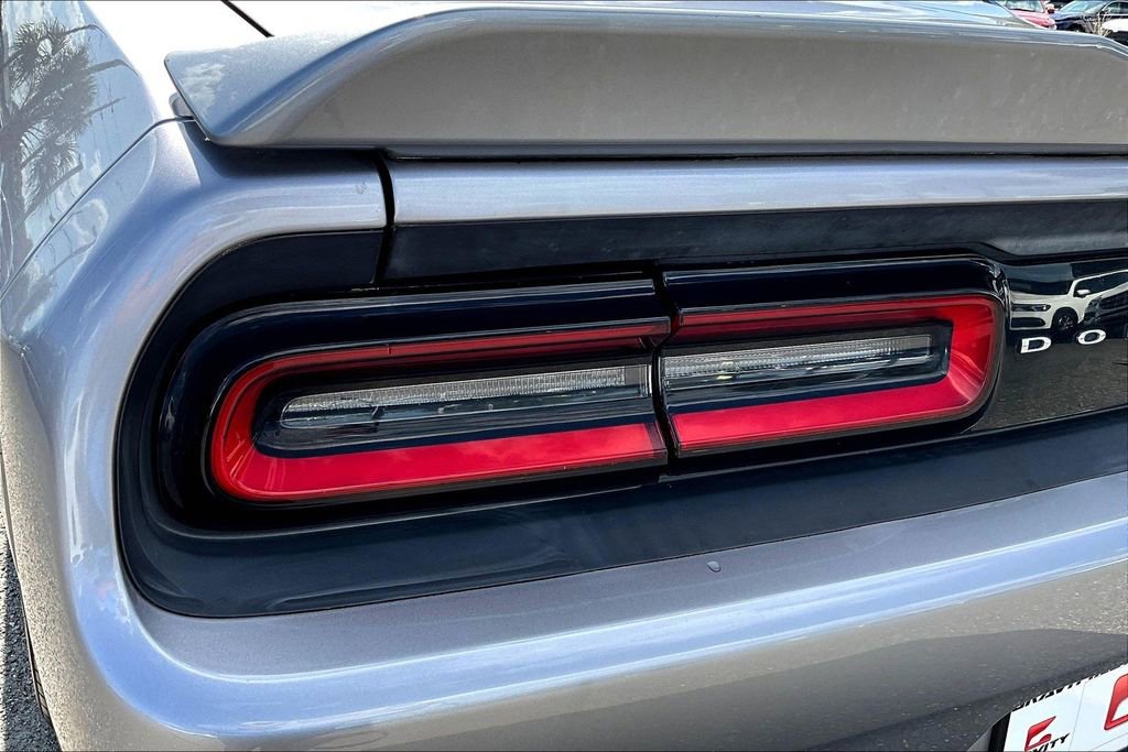 Used 2015 Dodge Challenger SXT Plus RWD image 22