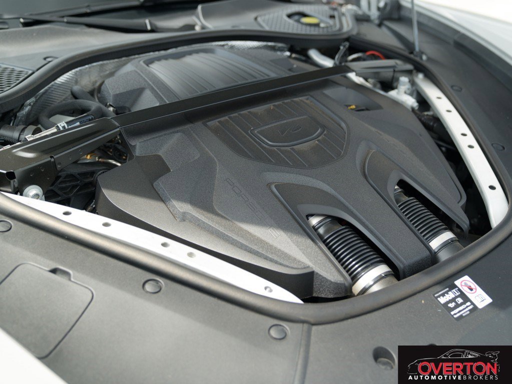 Used 2025 Porsche Panamera 4 image 41