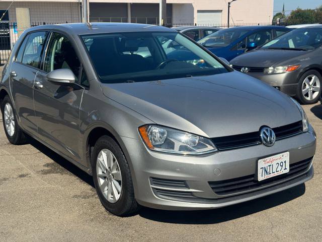 Used 2016 Volkswagen Golf S image 3