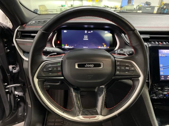 Used 2022 Jeep Grand Cherokee Trailhawk w/ Luxury Tech Group III AWD/4WD image 13