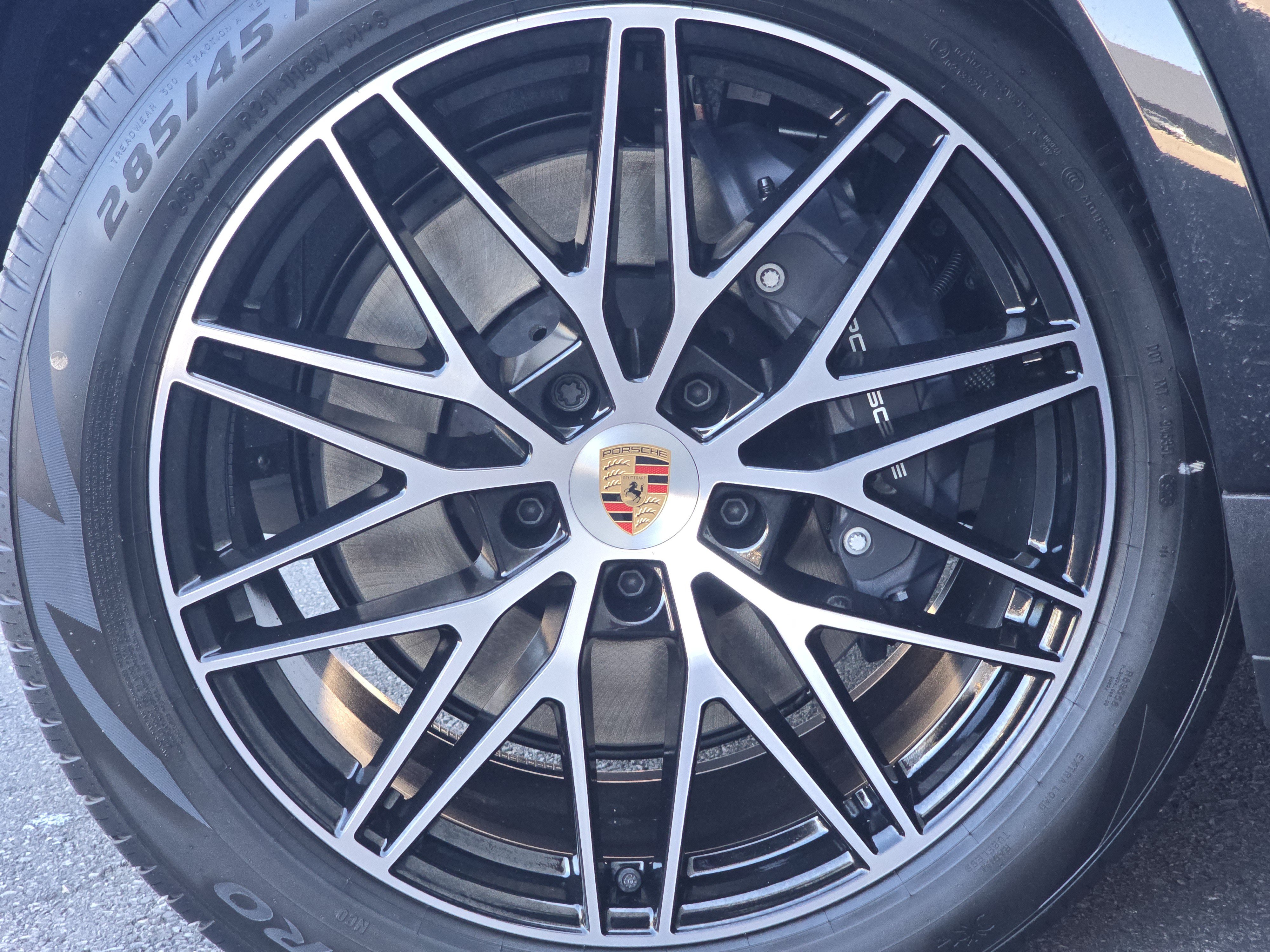 New 2026 Porsche Cayenne AWD/4WD image 18
