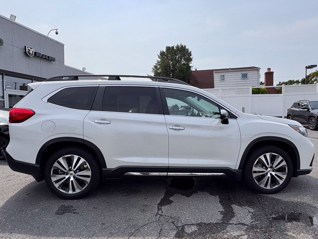 Used 2022 Subaru Ascent Touring AWD/4WD image 8